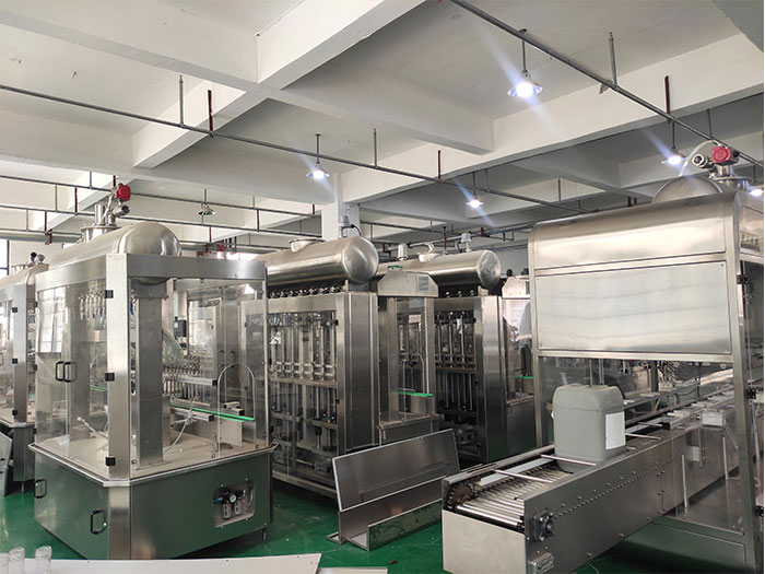 江蘇南京自動化灌裝機生產(chǎn)企業(yè)設備車間實拍
